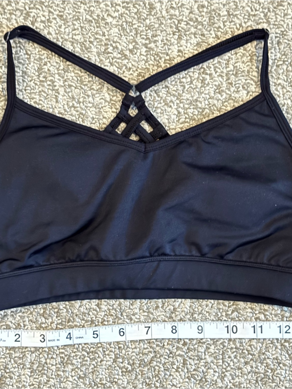 SO Black Strappy Sports Bralette Size Large